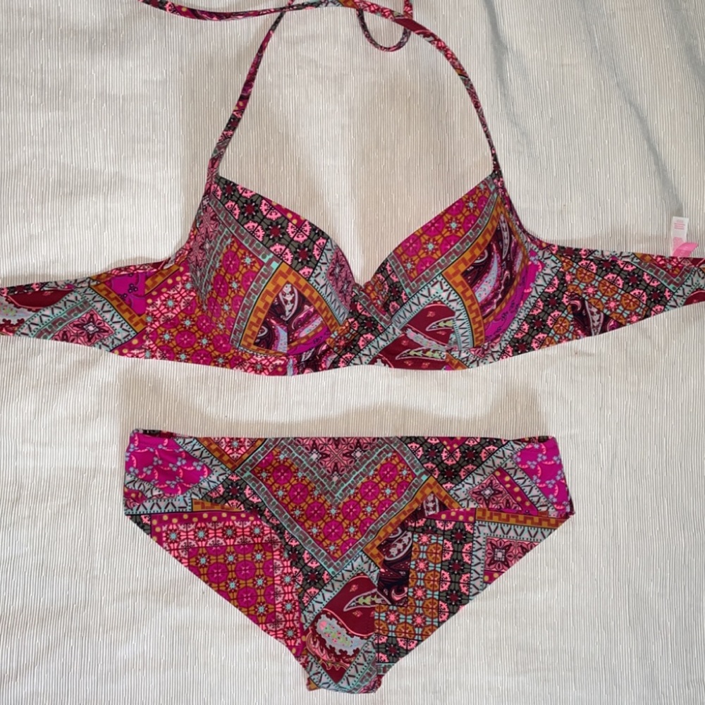 VS Bikini